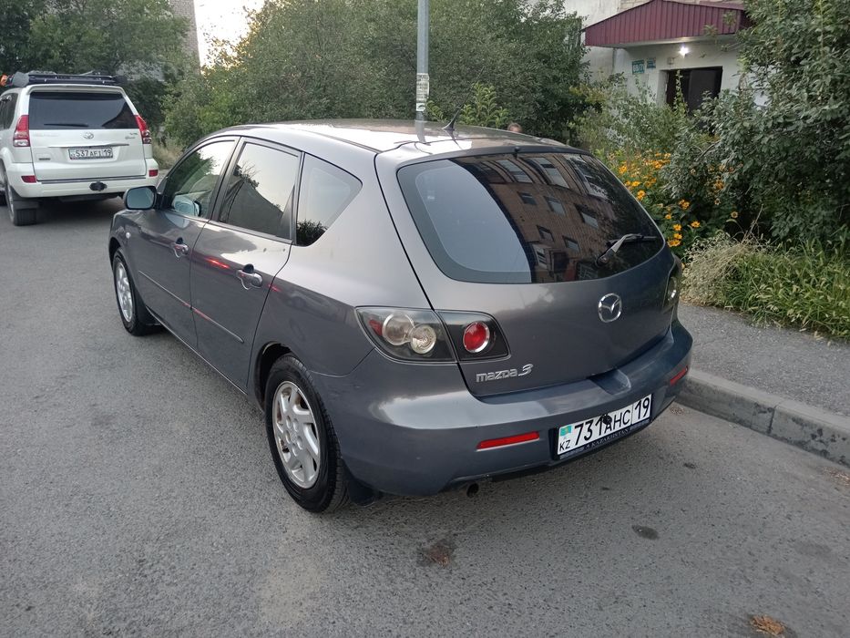 Mazda 3 bk 2006  год