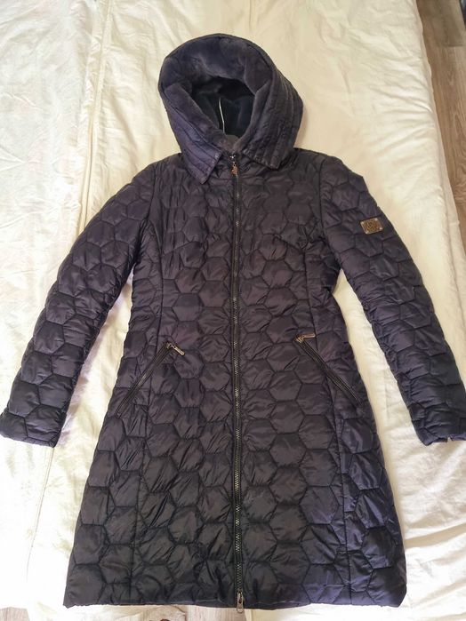 Яке на модна къща Роси Фешън