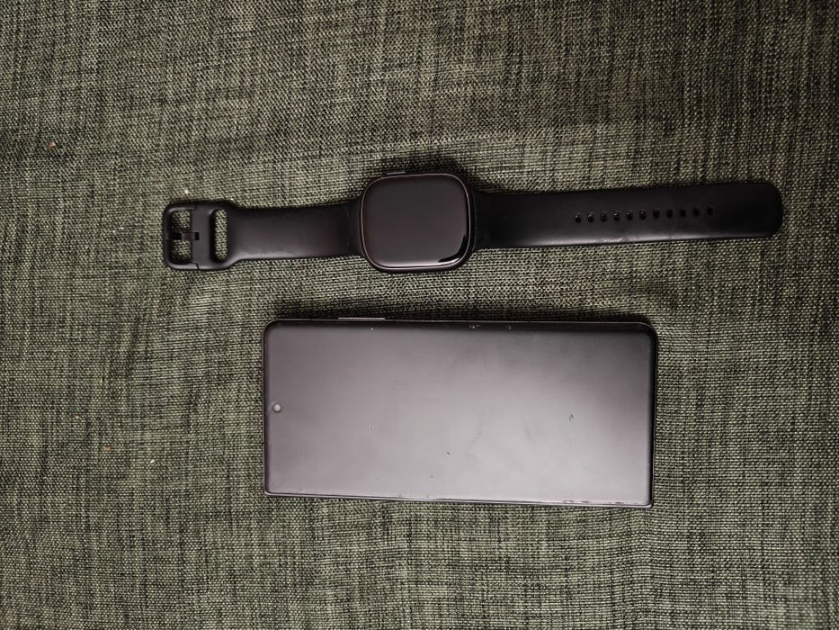 Honor Magic V2 + Honor Watch 4