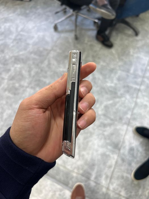 Vertu сатылады Продается Vertu