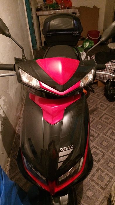 Продам скутер 2023г