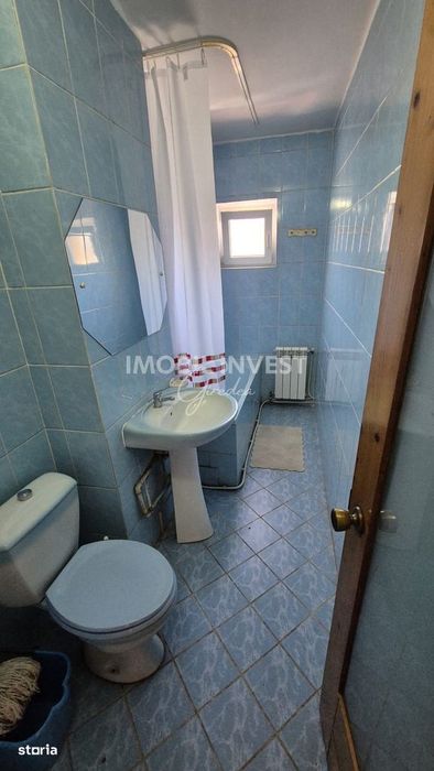 Apartament cu 2 camere de inchiriat, etaj intermediar, zona Cetate