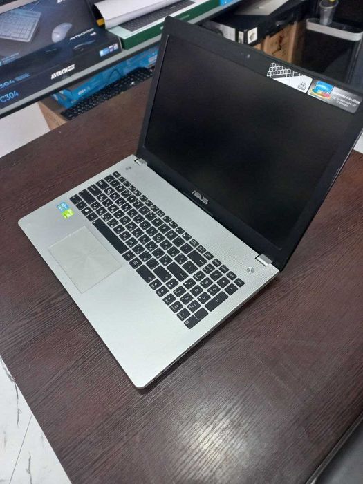 ноутбук ASUS i5 3 pok