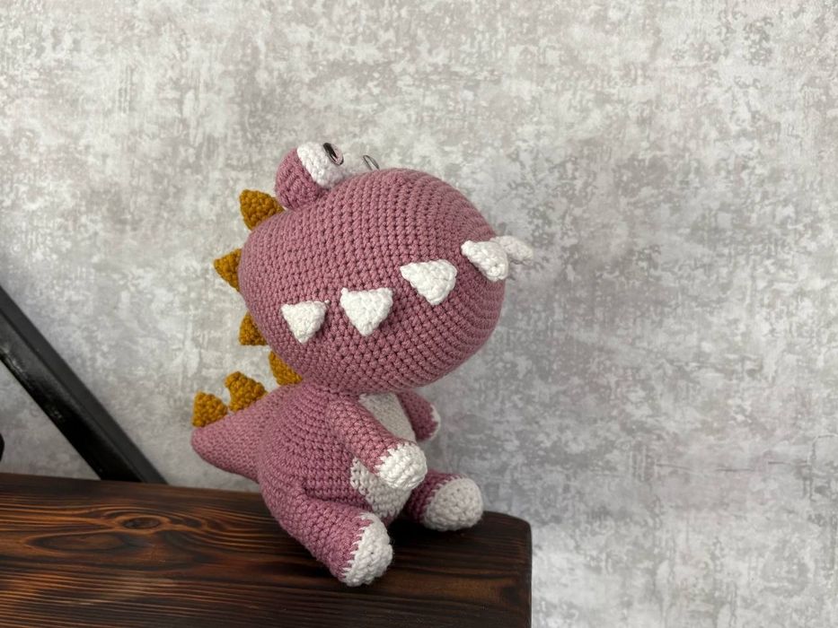 Динозавр ручной работы