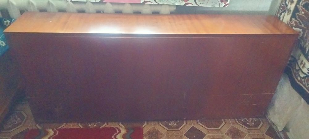 Продам пинал  для спальнии