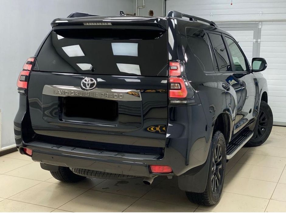 Land Cruiser Prado 150.