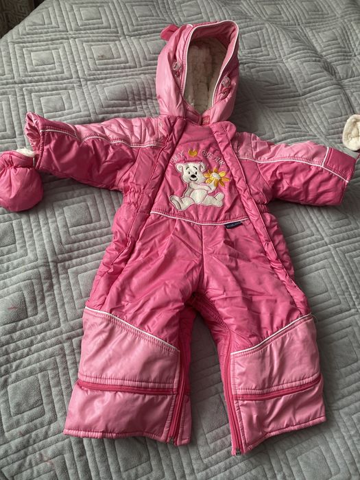 Продам комбинезоны зимние