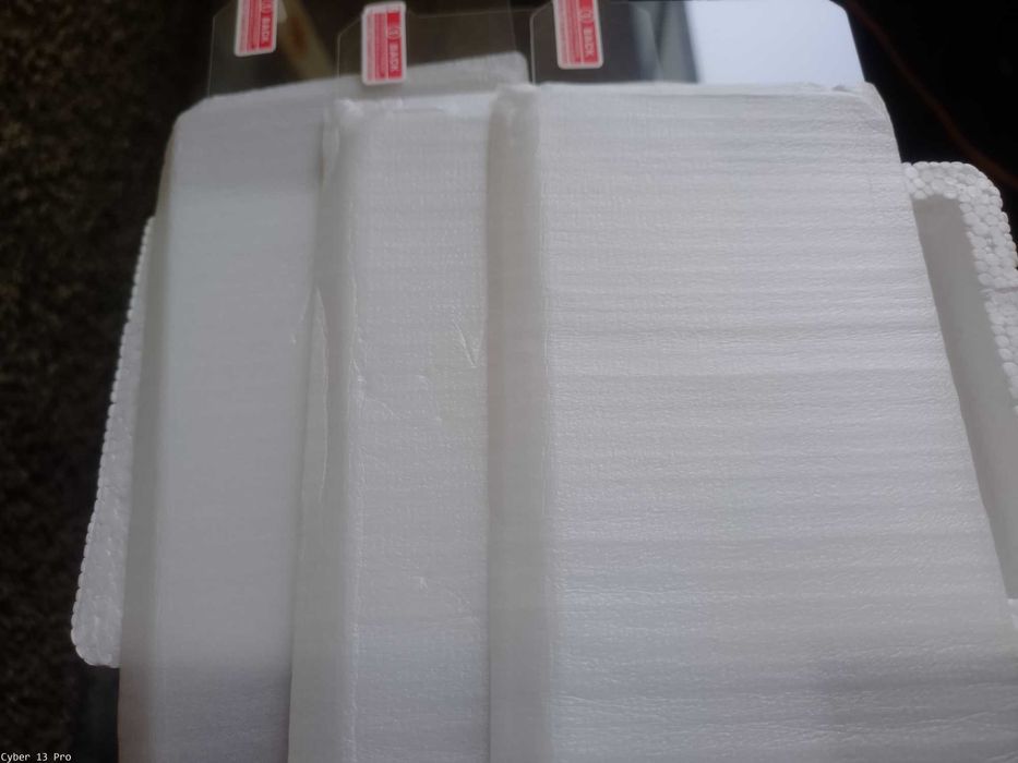 3 броя протектор HOTWAV CYBER 13 PRO Продавам протектори за екран