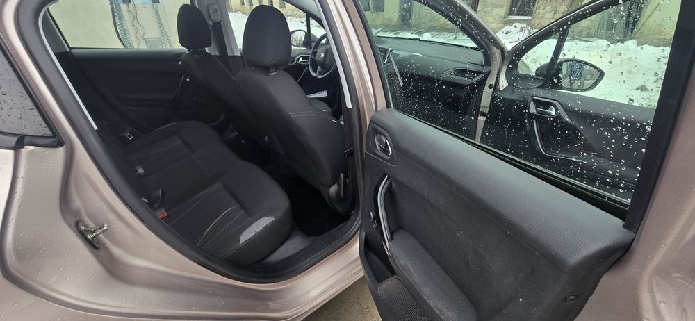 Peugeot 208 1.6hdi