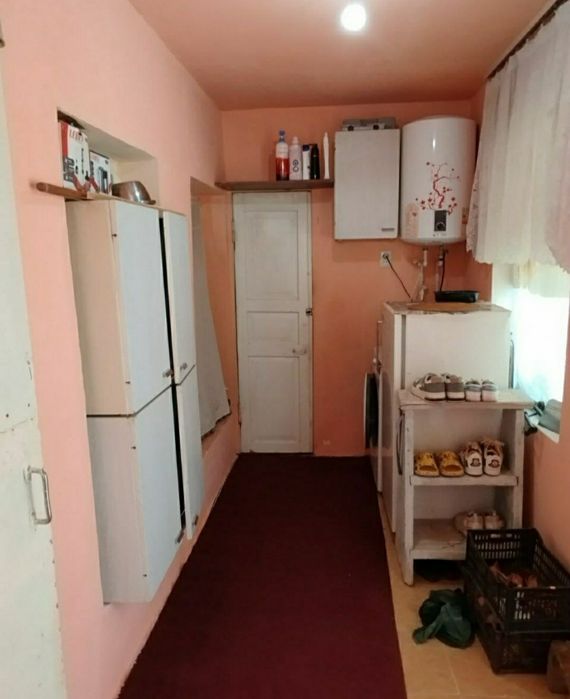 Янгийул туманида икки хонали уй сотилади. Коттежд.