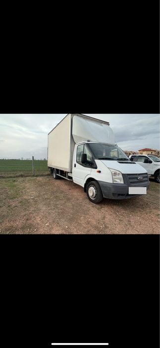 Предлагаме товарни буса под наем с падащ борд