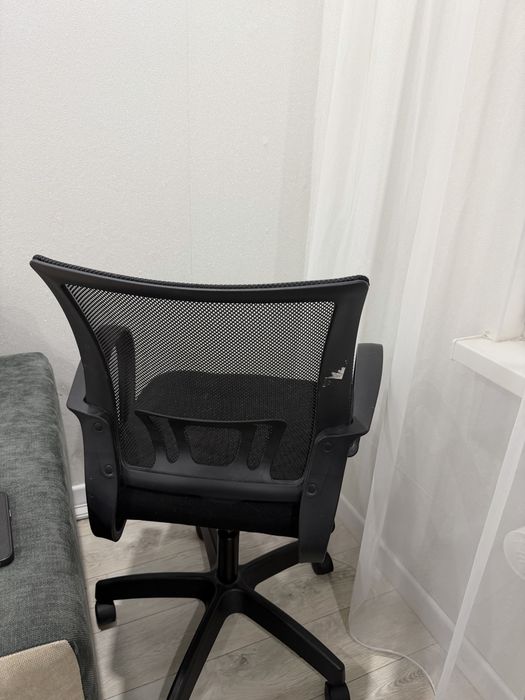 Продам компьютерное кресло в хорошем состоянии