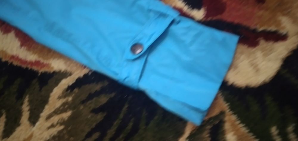 Тонкий женский плащ