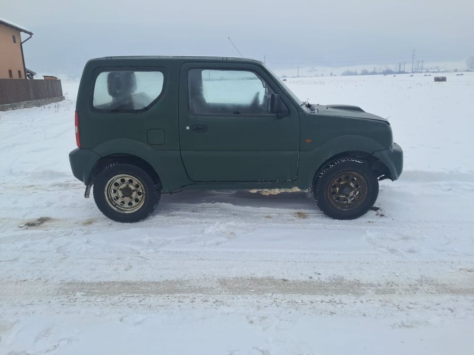 Vând Suzuki Jimny