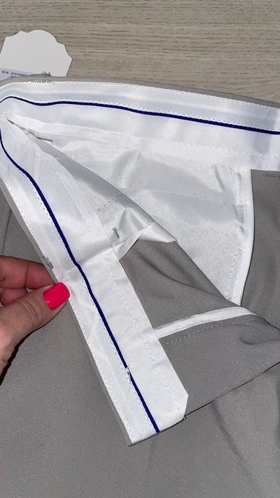 Тонкий мужской костюм