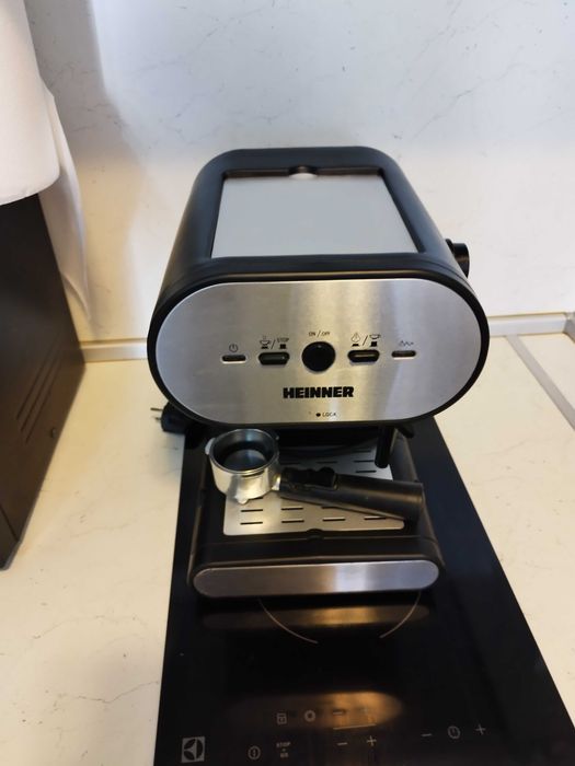 Кафе машина за еспресо Hainner Soft Cream HEM 250