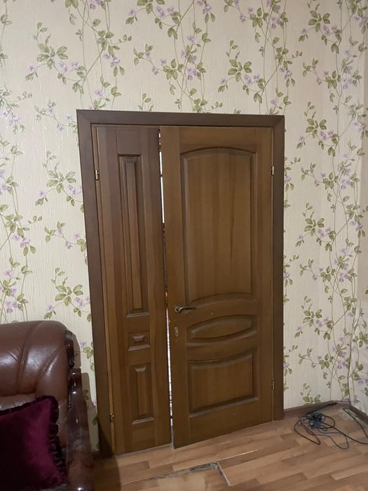 Дверь деревянные срочно продаются
