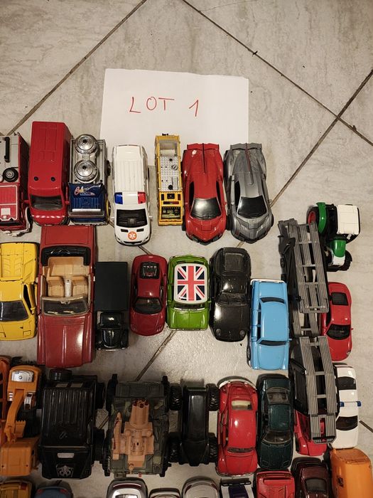 Vând mașinuțe metal și plastic - LOT 1