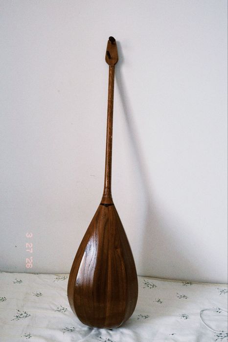 Домбыра сатылады