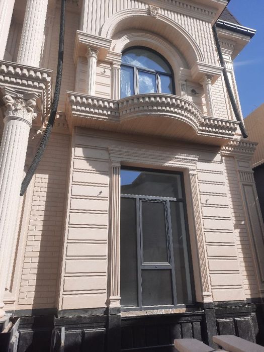 Imzo Engelberg Akfa eshik va romlar