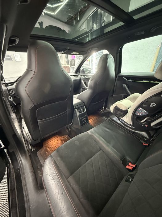 Skoda Octavia VRS Canton / distronic / trapa
