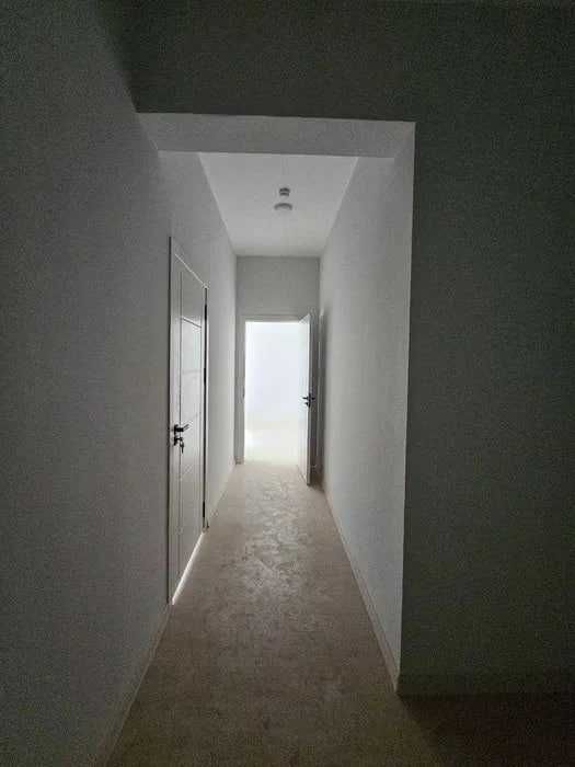 Cрочна уй сотилади