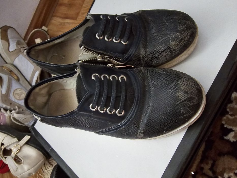 Қыздардың аяқ киімдері