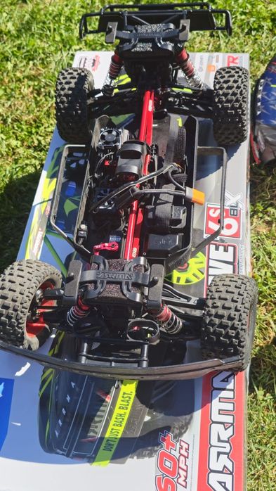 RC Arrma Mojave 6s BLX (masina cu telecomanda )
