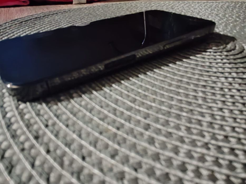 Vand Iphone 13 pro 128gb cu Garantie