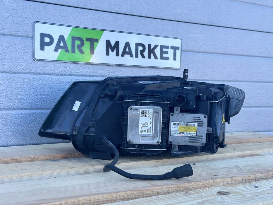 Десен фар AUDI Q5 SQ5 8R0941006C