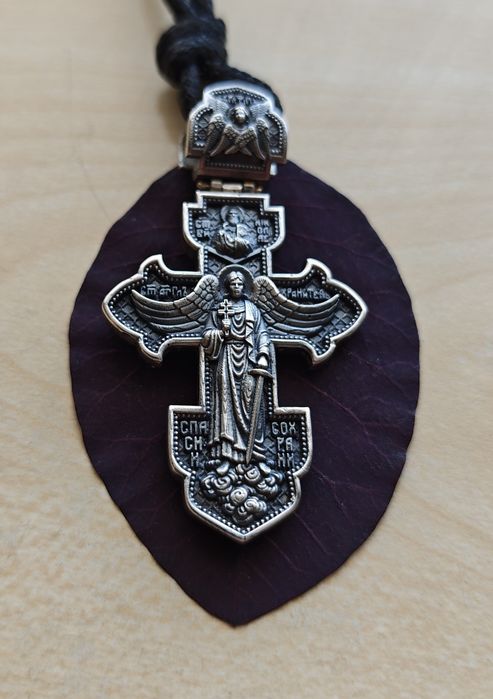 Голям сребърен кръст