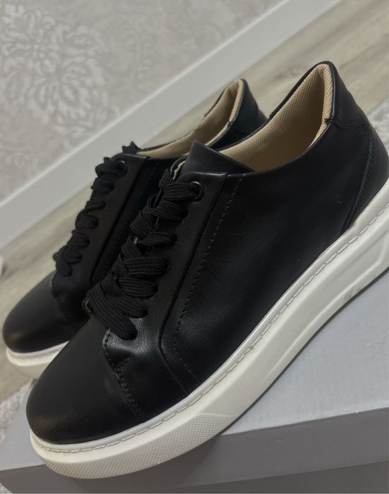 Продам обувь уни