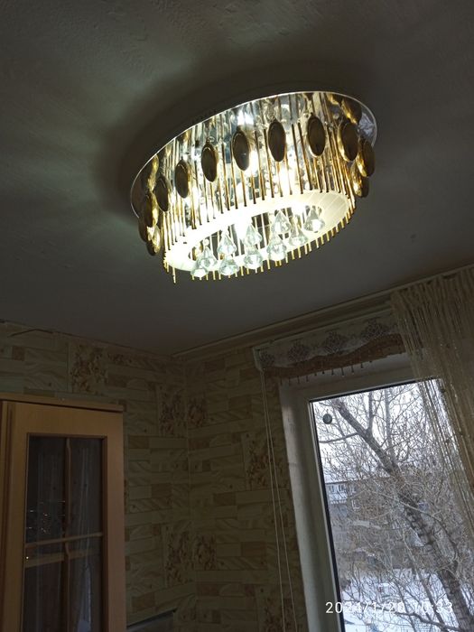Продам люстру дёшево