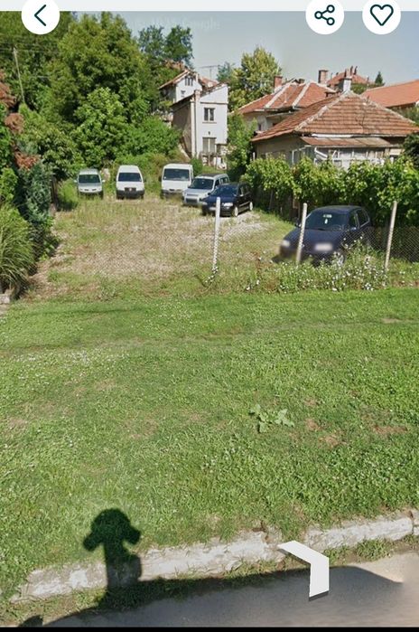 Продавам парцел в гр.Лом