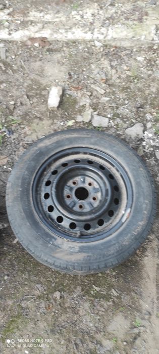 Продам диски шинами 15R