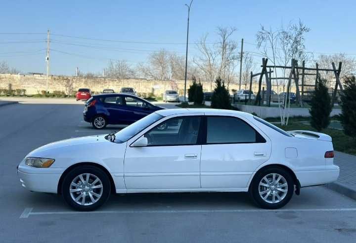 Toyota Camry 2.2 AT, 1998