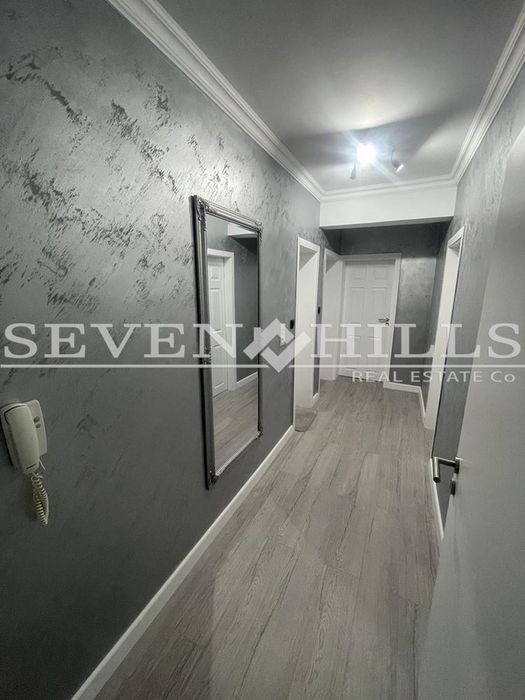 Продава се Тристаен апартамент в Пловдив, Младежки Хълм - 101 кв.м за 1981 €/кв.м - Снимка #9