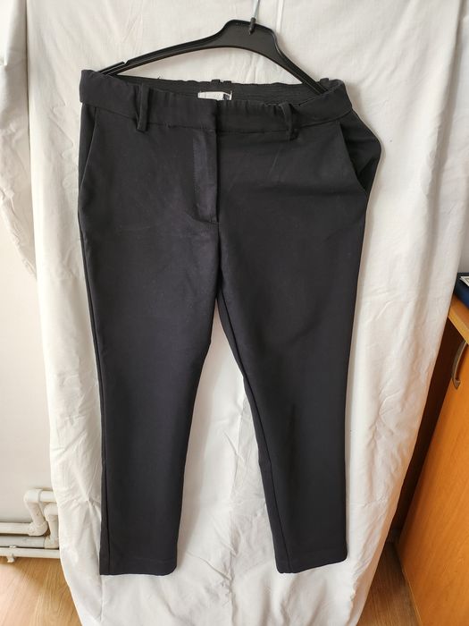 Fuste și pantaloni de dama