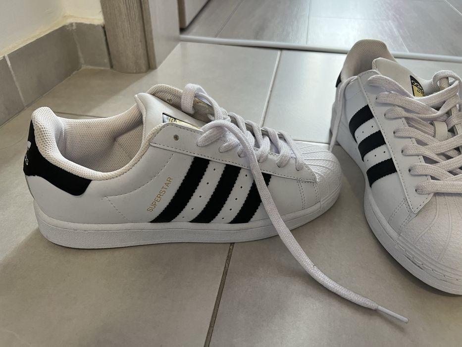 Adidas SUPERSTAR Marimea 41 *produs nou