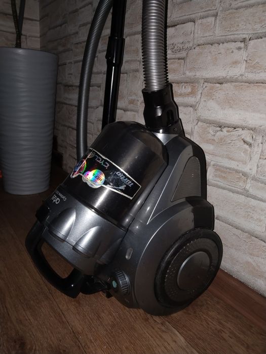 Пылесос Artel 2000Вт.