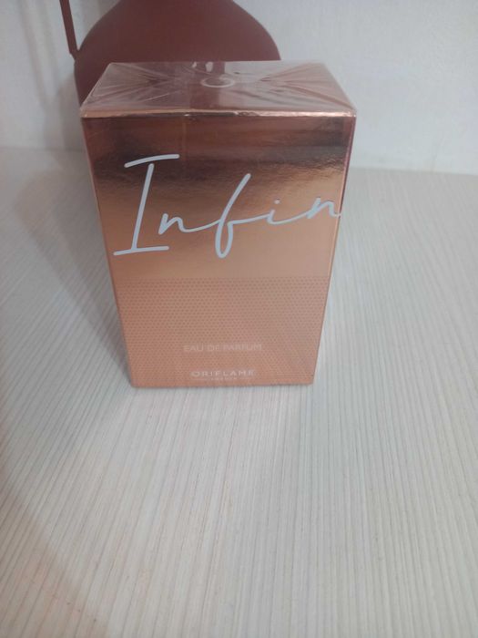 Parfumul nou Oriflame Infinita