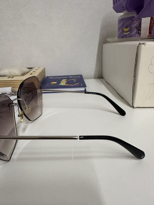 Продам солнцезащитные очки