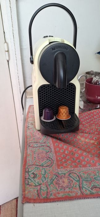 Esspresor capsule DeLonghi