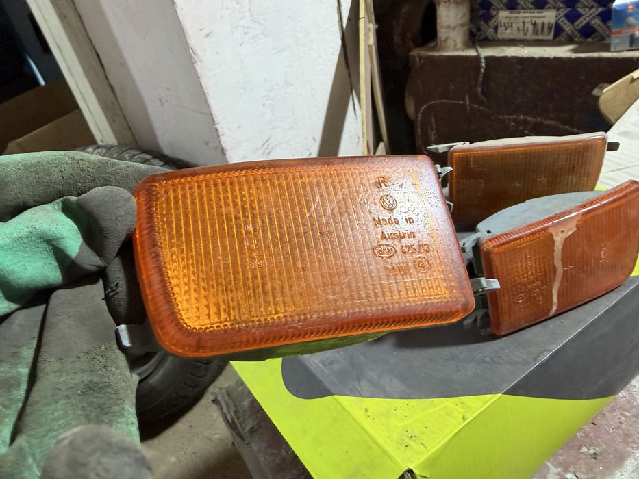 Поворотники VW passat b4 Hella