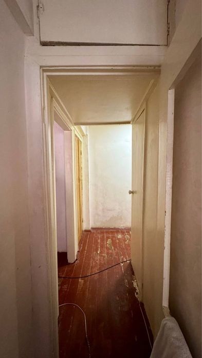 Кара камыш 1/2 Алмазарский район 1-2 х квартира 5 этажный,дом 3-этаж.