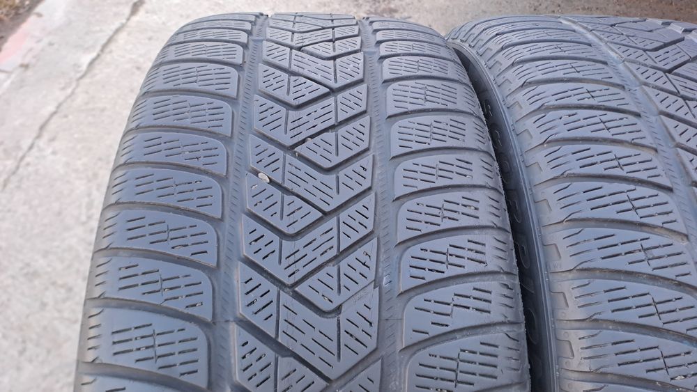 2бр. 255/40/21 Pirelli Scirpion Winter