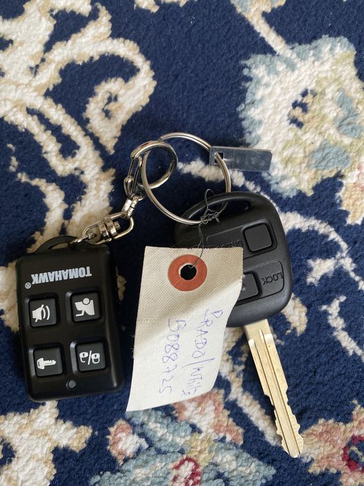 Ключи на авто PRADO оригинал