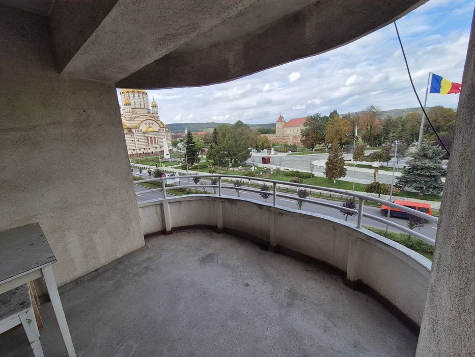 Inchiriere Apartament 4 camere Bd-Unirii / Casa de cultura