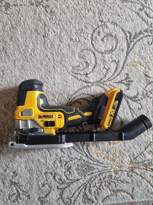Șoricel,  pendular dewalt dcs335 cu baterie de 2ah