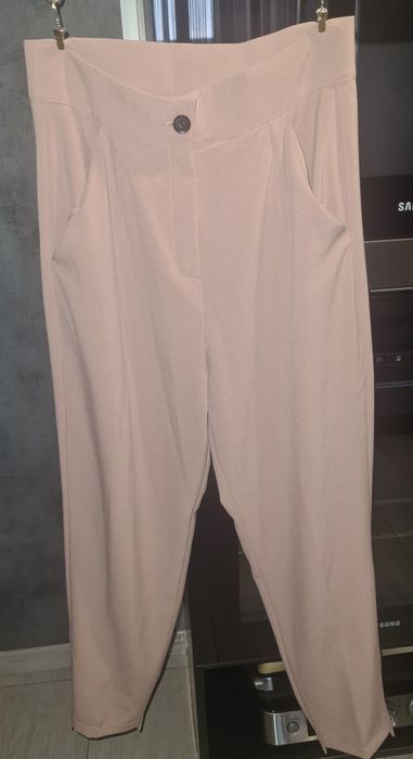 Костюм брючный женский